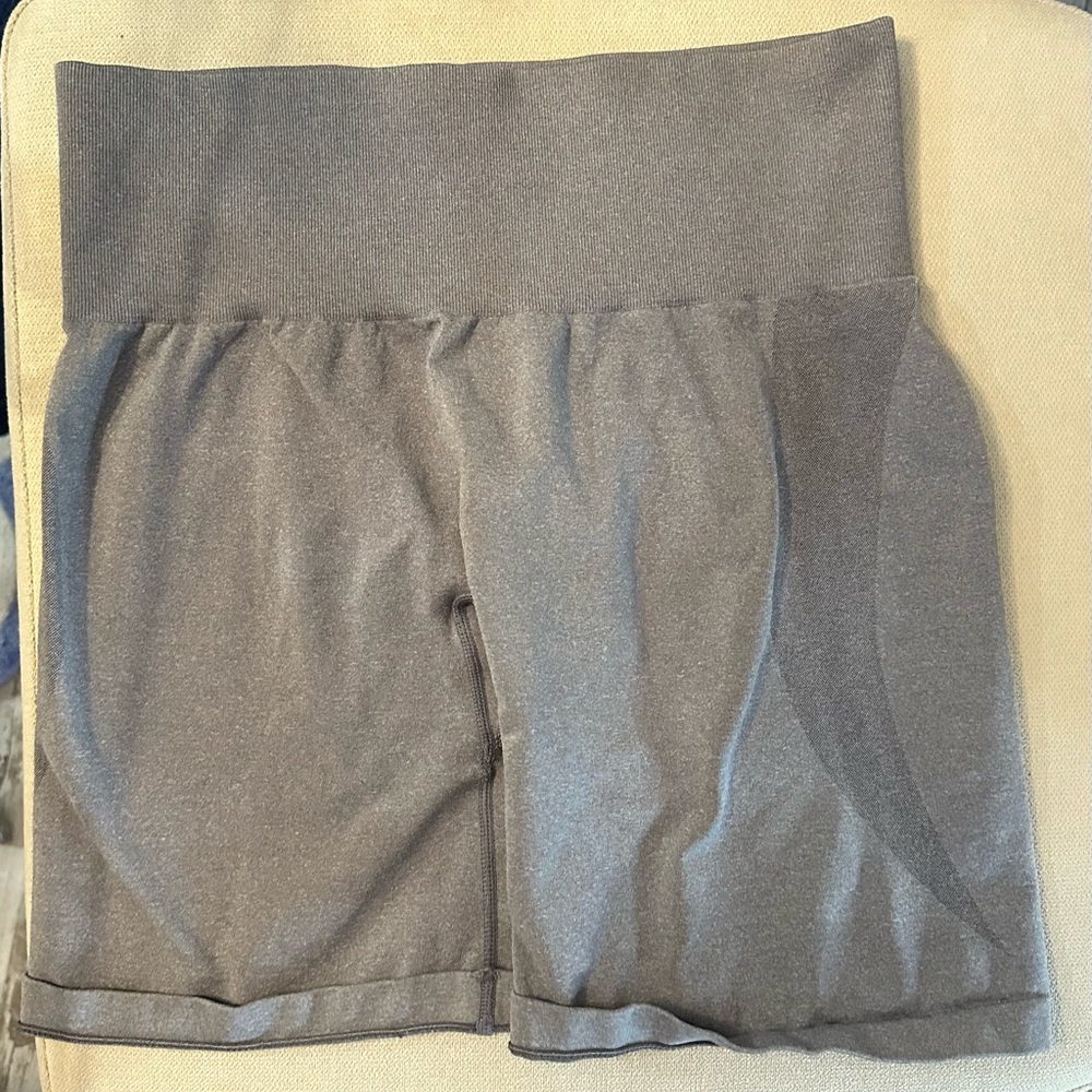 NVGTN Women's Gray Bike Shorts